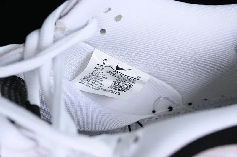 All categories Nk SB Dunk Series Nk SB Dunk Low low-top sneakers Tightbooth x Nk SB Dunk joint model Inverted Panda SB low-top casual sports skateboard shoes FD2629-100